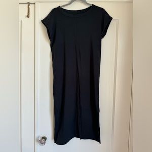Everlane's The Luxe Cotton Side-Slit Tee Dress